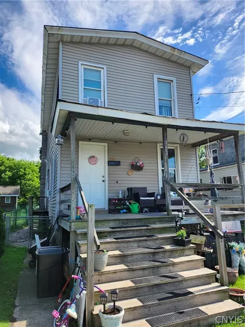 163 Barlow St, Lenox, NY 13032