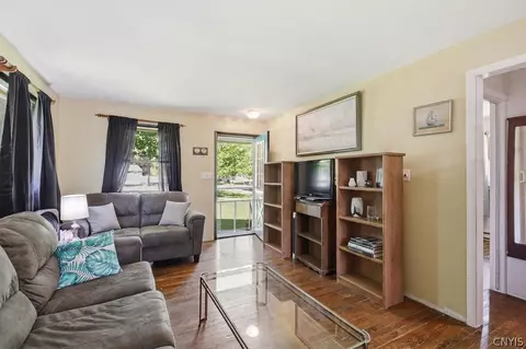 Living - 123 Larkin St, Sullivan, NY 13037 photo 2 of 3