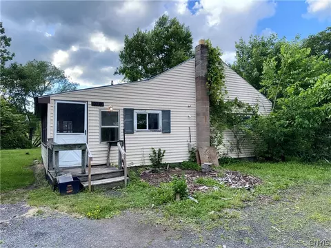 1070 Lynch Rd, Van Buren, NY 13027