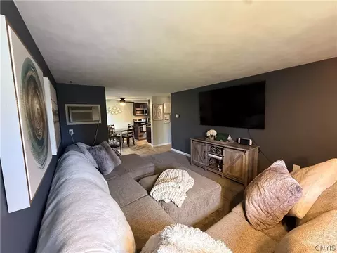 260 Watertree Dr, East Syracuse, NY 13057 photo 6
