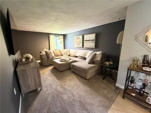 260 Watertree Dr, East Syracuse, NY 13057 photo 7