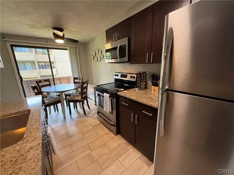 260 Watertree Dr, East Syracuse, NY 13057 photo 10