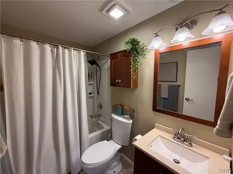 260 Watertree Dr, East Syracuse, NY 13057 photo 20