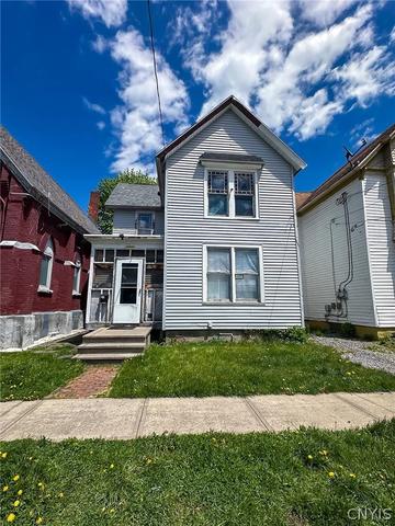 736 Roberts St, Utica, NY 13502