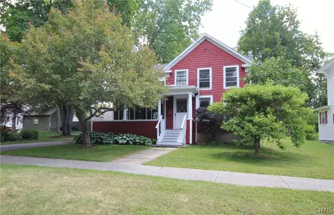 3 Pine St, Hamilton, NY 13346