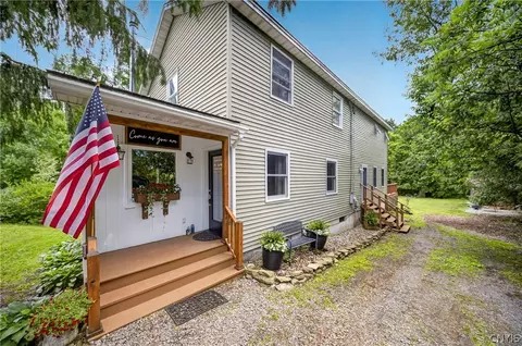 3955 East Rd, Cazenovia, NY 13035