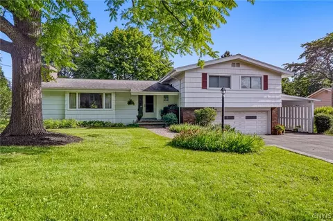 404 Sycamore Ter, Syracuse, NY 13214
