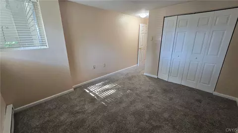105 Watertree Dr, East Syracuse, NY 13057 photo 21