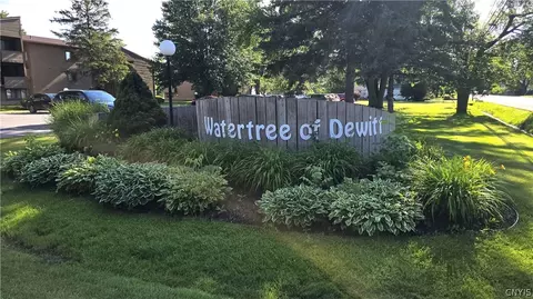 105 Watertree Dr, East Syracuse, NY 13057 photo 2
