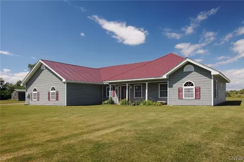 27793 Keyser Rd, Le Ray, NY 13637