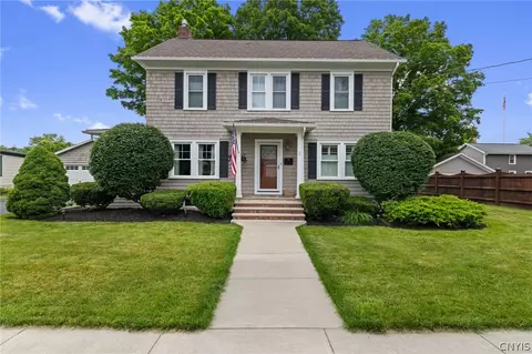 2 1st St, Marcellus, NY 13108