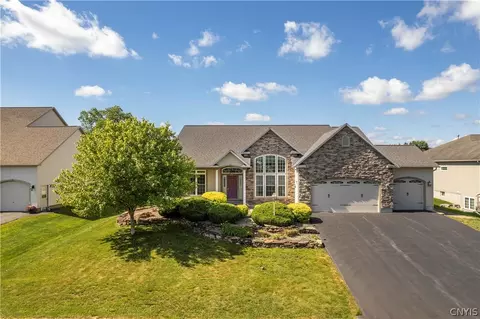 5153 Lyle Dr, Clay, NY 13041