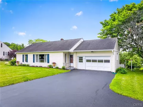 514 Higby Rd, New Hartford, NY 13413