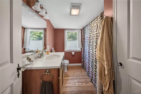 Bath - 700 Maple Dr, Fayetteville, NY 13066 photo 2 of 3