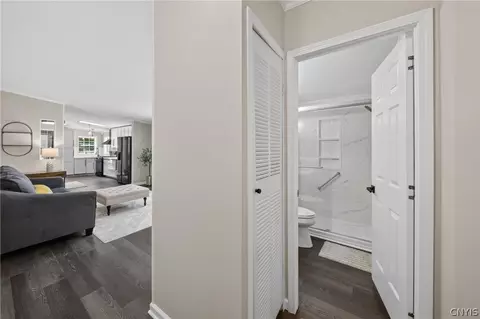 Entry Way - 75 Barker Rd, Central Square, NY 13036 photo 5 of 8