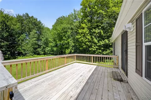 Exterior - 75 Barker Rd, Central Square, NY 13036 photo 3 of 10
