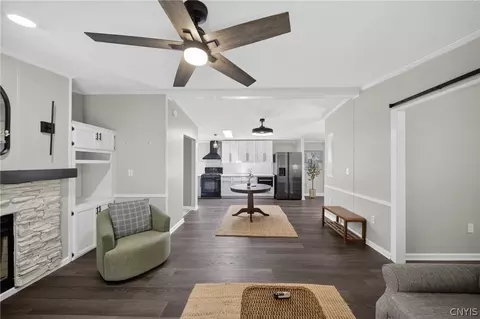 Entry Way - 75 Barker Rd, Central Square, NY 13036 photo 4 of 8