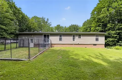 Exterior - 75 Barker Rd, Central Square, NY 13036 photo 6 of 10
