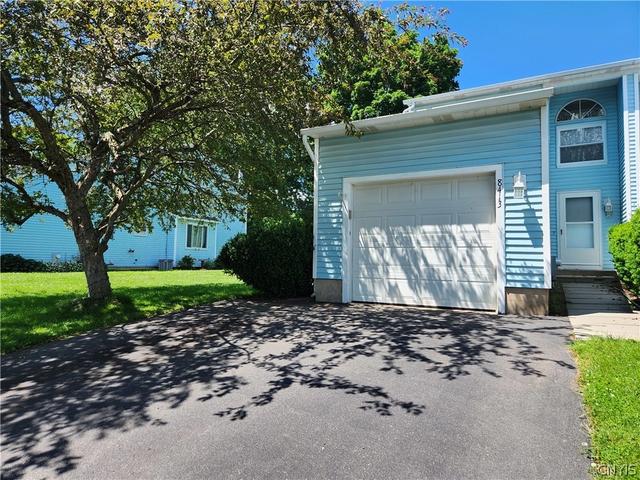 8413 Fathom Dr, Baldwinsville, NY 13027
