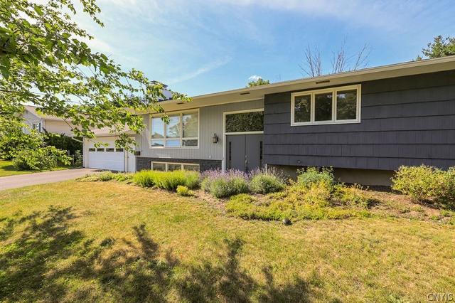 118 Colony Park Dr, Salina, NY 13088