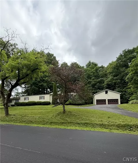 6768 Forbes Rd, Lincoln, NY 13032