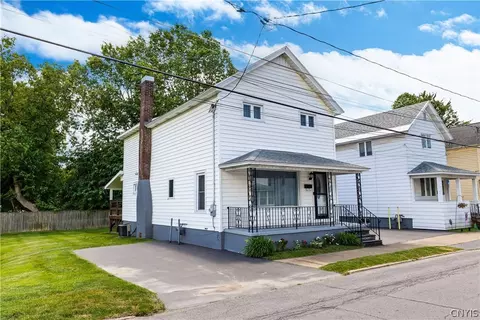 Exterior - 360 Eureka Ave, Herkimer, NY 13350 photo 3 of 5