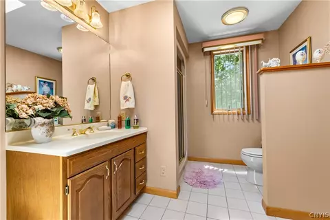 Bath - 360 Eureka Ave, Herkimer, NY 13350 photo 3 of 5