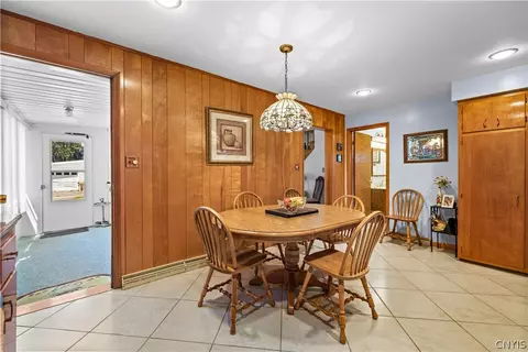 Dining - 360 Eureka Ave, Herkimer, NY 13350 photo 1 of 2