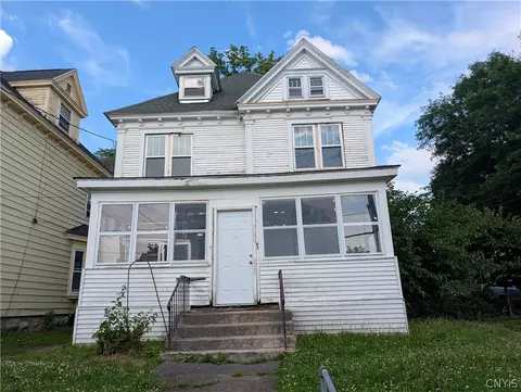 2223 S State St, Syracuse, NY 13205