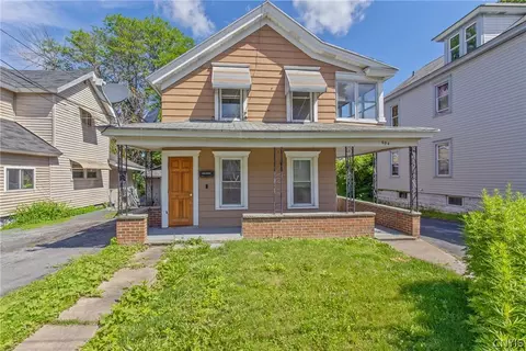 404 1st St, Geddes, NY 13209