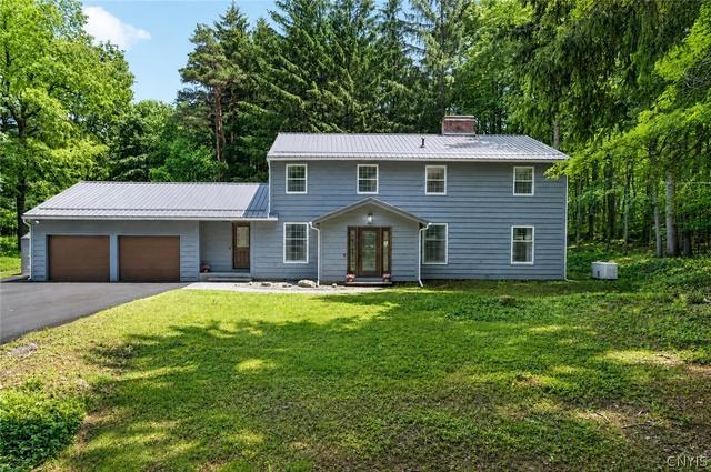 4866 Briarwood Ln, Manlius, NY 13104