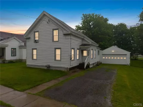 20 E Maple Ave, Morrisville, NY 13408