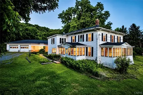 2582 Pompey Hollow Rd, Cazenovia, NY 13035