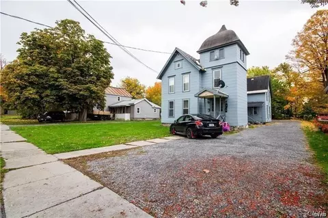 616 Bronson St, Watertown, NY 13601