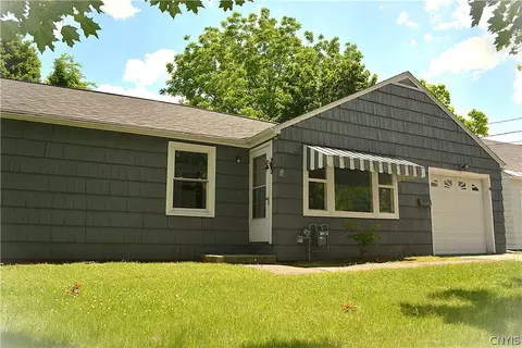 4 Leard Rd, New Hartford, NY 13413