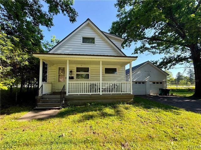 2 Phelps Ave, New Hartford, NY 13413