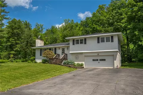 10977 Middle Rd, Trenton, NY 13438