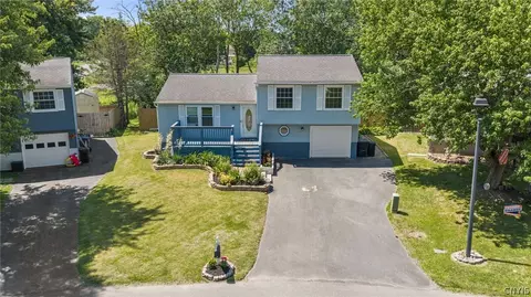 3882 Pintail, Liverpool, NY 13090