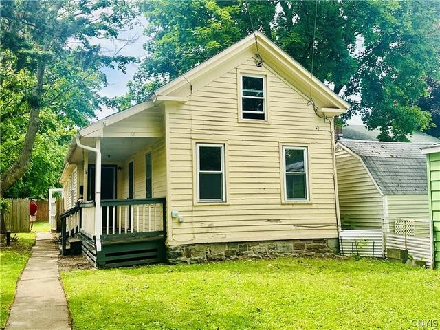 14 Murray St, Oswego, NY 13126