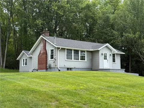 10019 Church Rd, Marcy, NY 13403