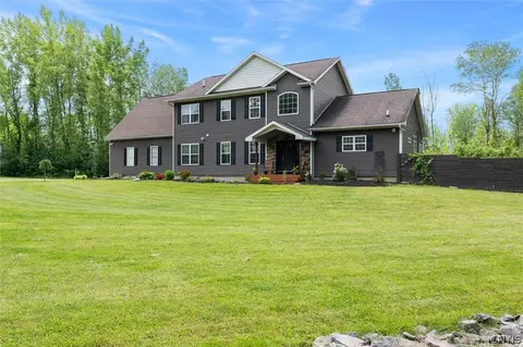 5918 Mckinley Rd, Brewerton, NY 13029