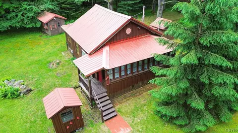 134 Bull Hill Rd, Russia, NY 13324