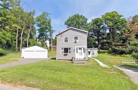 11 Corwin St, Cazenovia, NY 13035