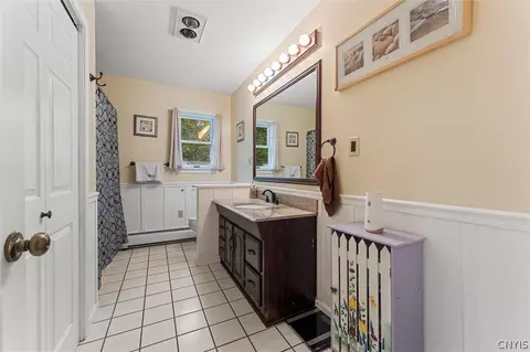 Bath - 87 Skyline Dr, Scriba, NY 13126 photo 1 of 4