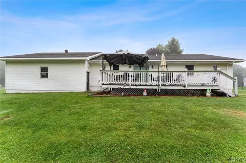 Exterior - 87 Skyline Dr, Scriba, NY 13126 photo 6 of 8