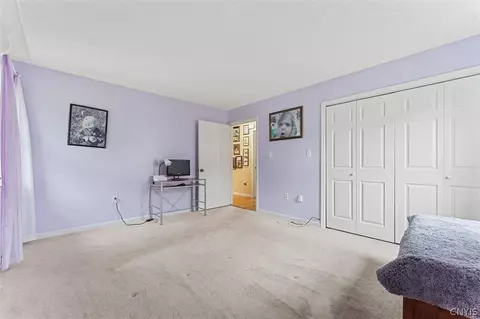 Bedroom - 87 Skyline Dr, Scriba, NY 13126 photo 2 of 7