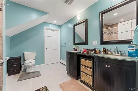 Bath - 87 Skyline Dr, Scriba, NY 13126 photo 4 of 4