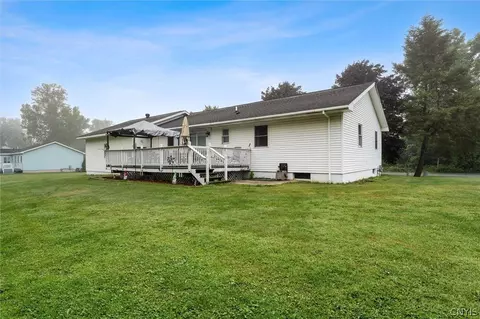 Exterior - 87 Skyline Dr, Scriba, NY 13126 photo 8 of 8