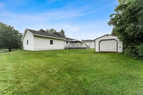 Exterior - 87 Skyline Dr, Scriba, NY 13126 photo 7 of 8