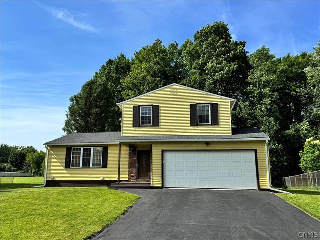 5410 Fortuna Pkwy, Clay, NY 13041